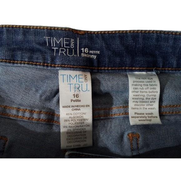 Women's Time And Tru Skinny Petite Size 16 Jeans - Picture 9 of 16